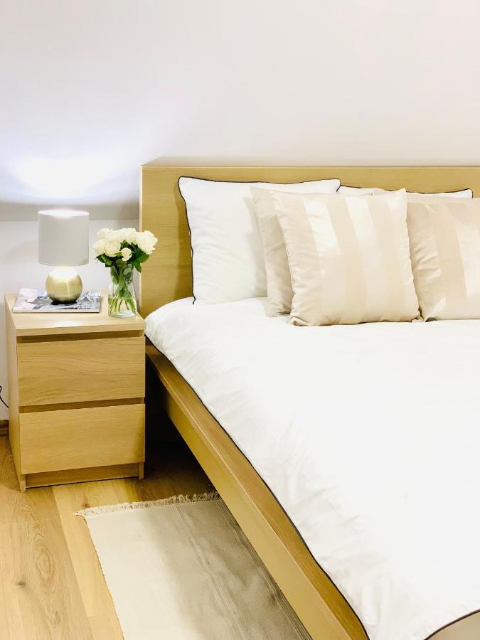 Apartament W Samym Sercu Miasta Z Darmowym Parkingiem Pod Zlotym Lwem -Hotel VI Клодзко Экстерьер фото