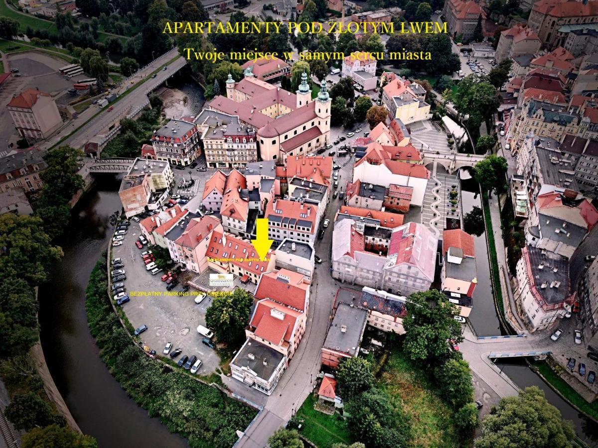 Apartament W Samym Sercu Miasta Z Darmowym Parkingiem Pod Zlotym Lwem -Hotel VI Клодзко Экстерьер фото